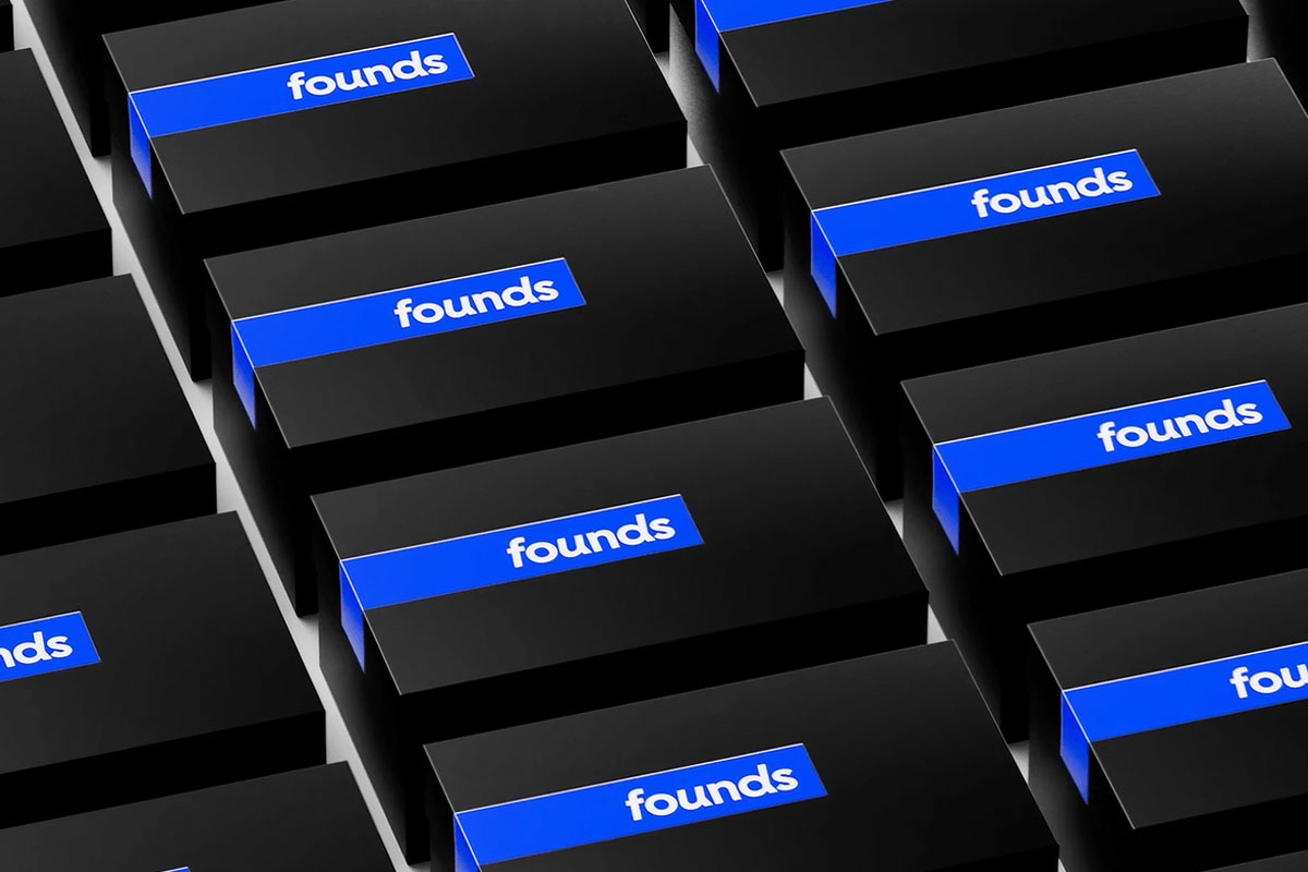 Founds服装